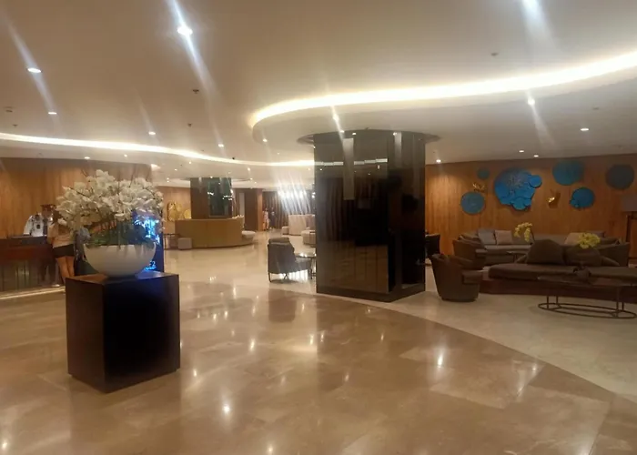 Len's Den 2 Entire Flat In Pasay Mall Of *